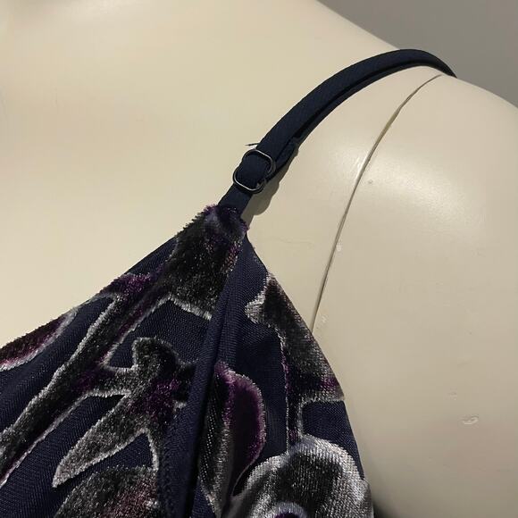 Chelsea28 Burnout Velvet Romantic Floral Dress – Size Large - Picture 9 of 16